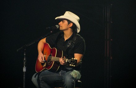 Brad Paisley - 02 Dome 2011